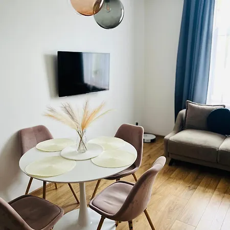 Apartamentai Lumino Lägenhet